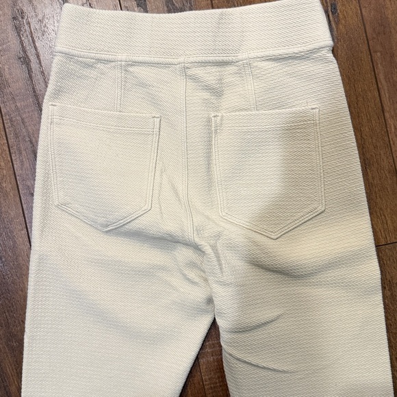 Women's Cream Flared Leggings Size XS - Picture 6 of 9